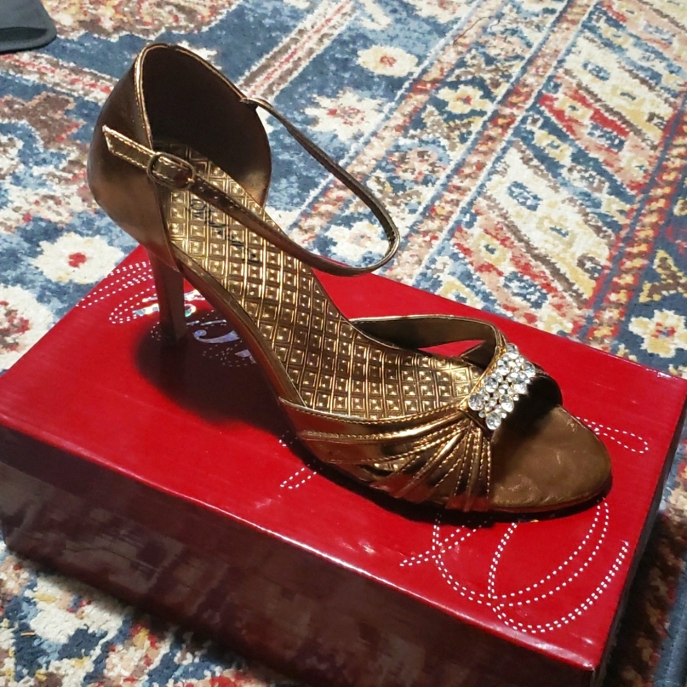 Bronze heels size 8 1/2